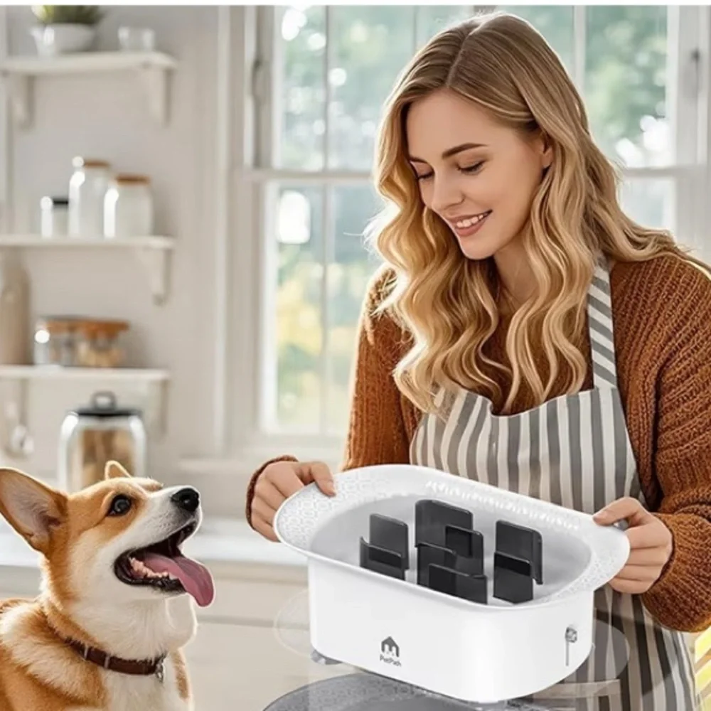 New-No Mess Dispenserl,Anti-Choking Puzzle Food Bowls(with Suction Cup Foot Pad)